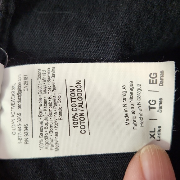 Witchy tee shirt size XL Gildan brand black gold colors - Picture 8 of 9